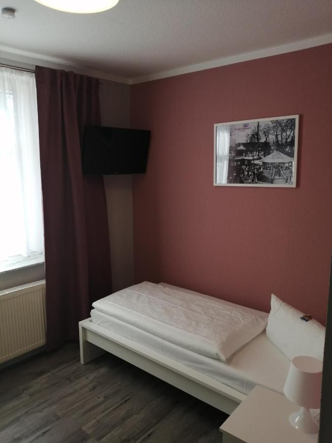 Hotel Altes Badehaus Bad Dürrenberg Екстериор снимка