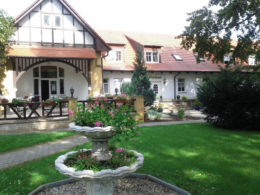 Hotel Altes Badehaus Bad Dürrenberg Екстериор снимка
